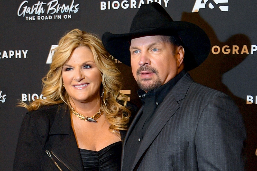Trisha Yearwood's Impressive Net Worth A Look into Her Flourishing Career and Assets Oli And Alex